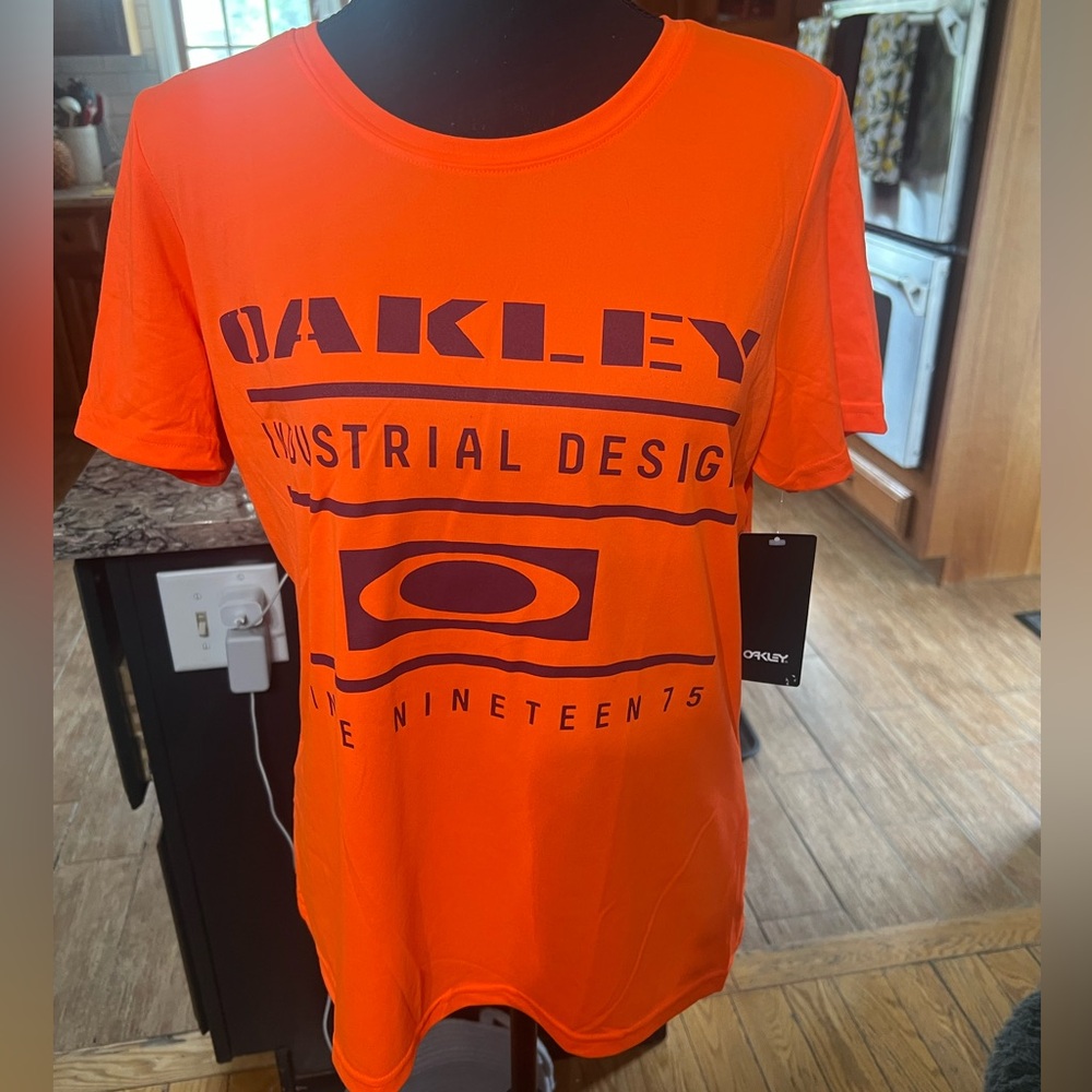 Oakley Orange Graphic T-Shirt, NWT